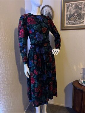 Floral Long-Sleeve Midi Dress in Black with Multicolor Blooms